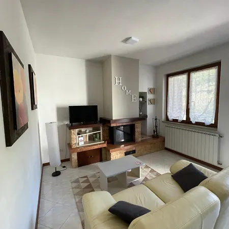 La Casa Di Chicca Apartment